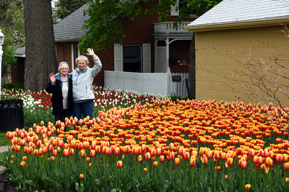 230 Eve Kiser and Agnes Loukota in Scholte Garden.JPG